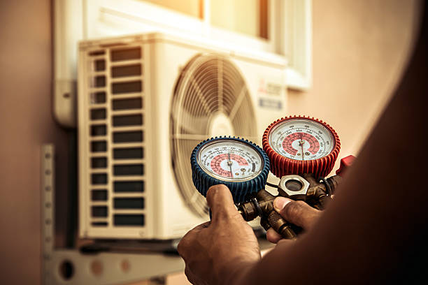 Professional Ac Installation technician working in Warminster, PA